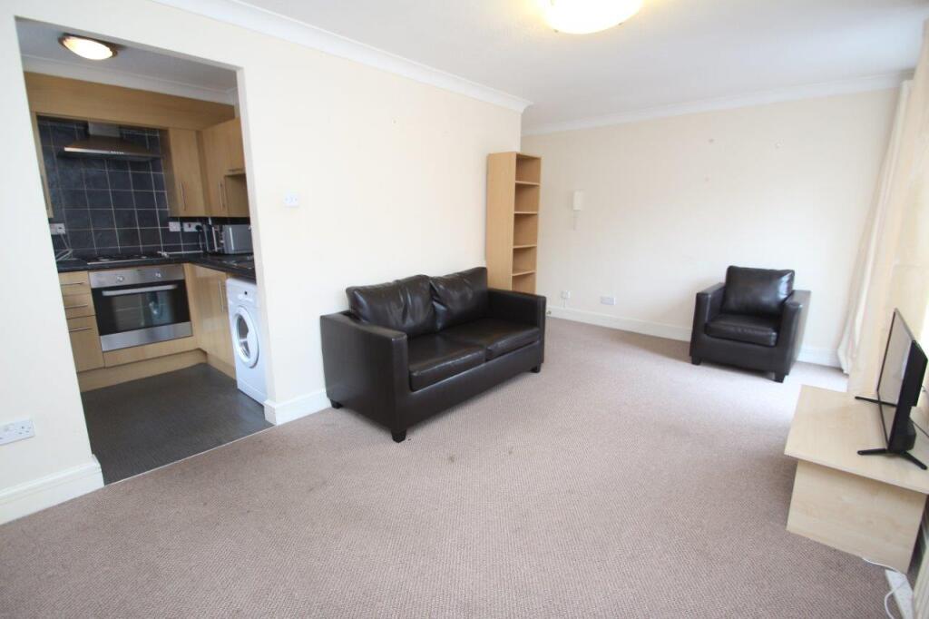 Apartment in Newcastle upon Tyne, Shieldfield - View 2