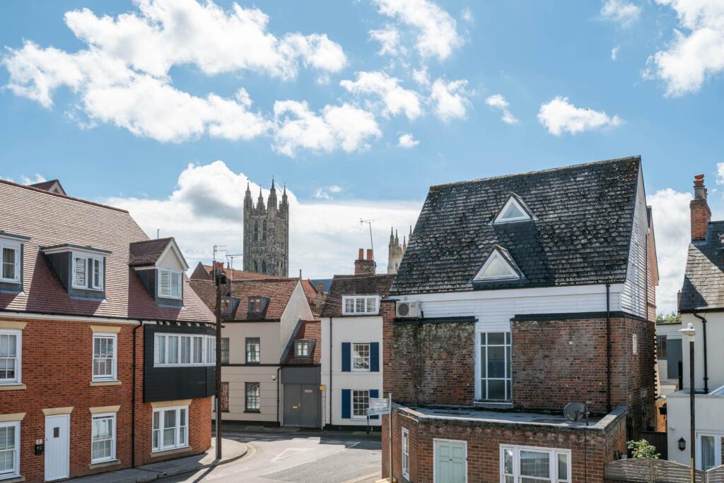 House in Canterbury, The King's Mile - More