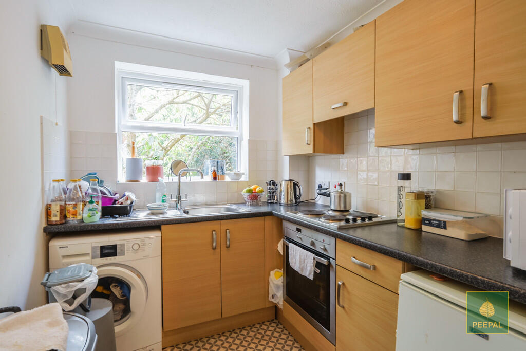 Apartment in Guildford - View 4