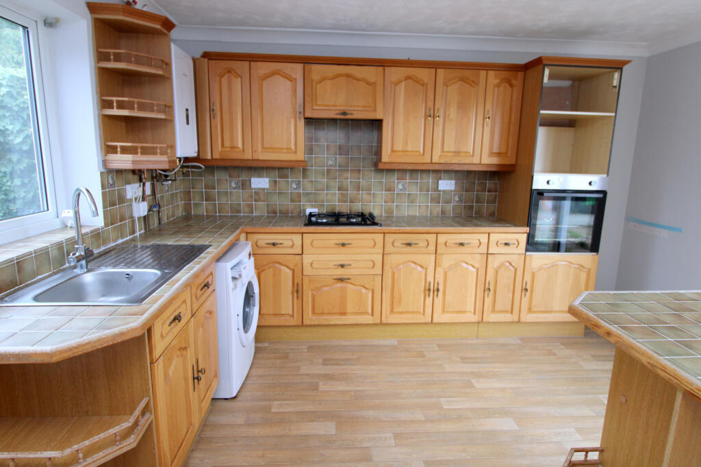 House in Llandudno, Rhyl - More