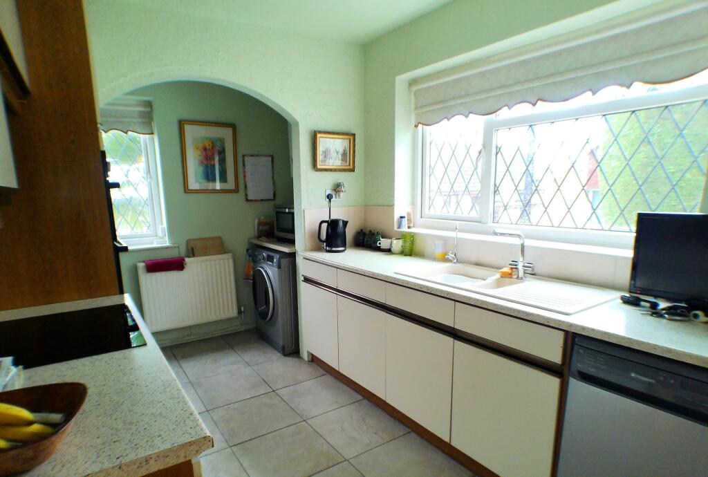 Bulcote Drive, Burton Joyce, NG14 photo 4