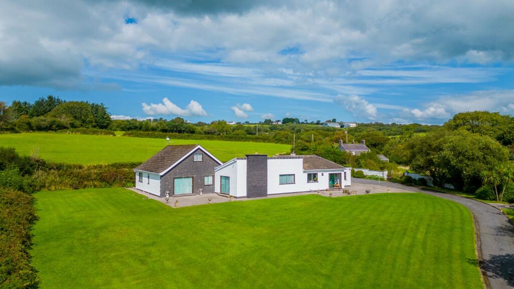 House in Swansea, Pembrey and Burry Port Town - View 2
