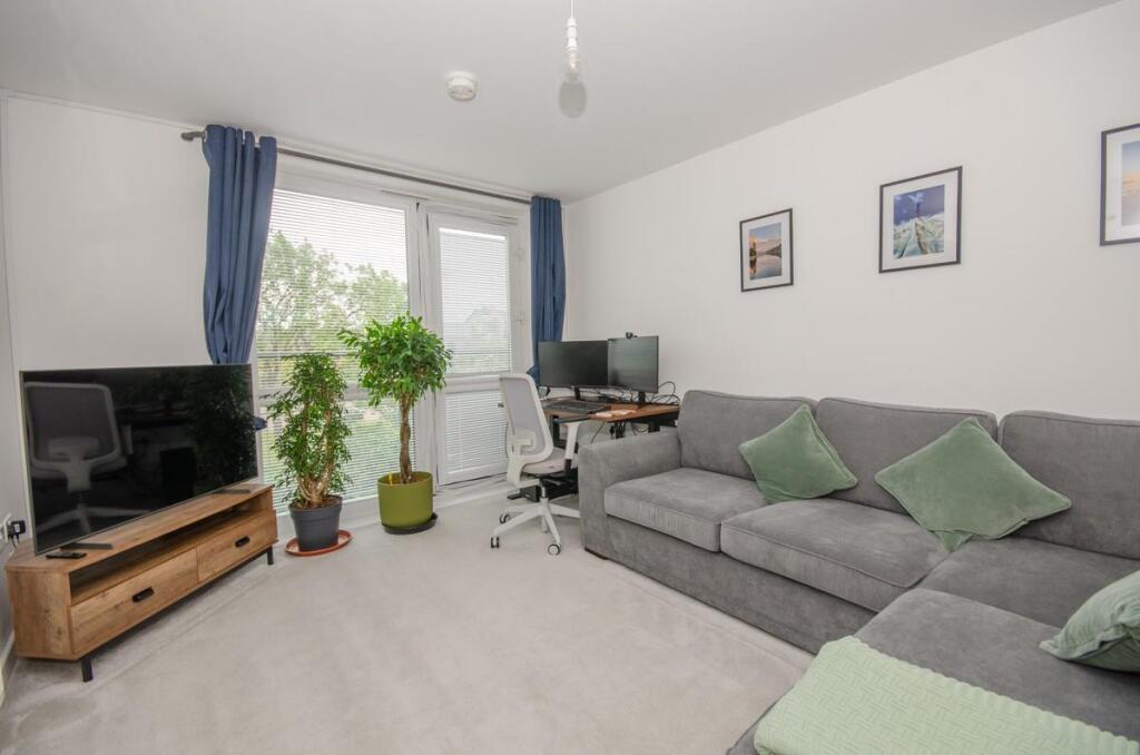 Apartment in Kingswood, Lyde Green, Emersons Green - View 2