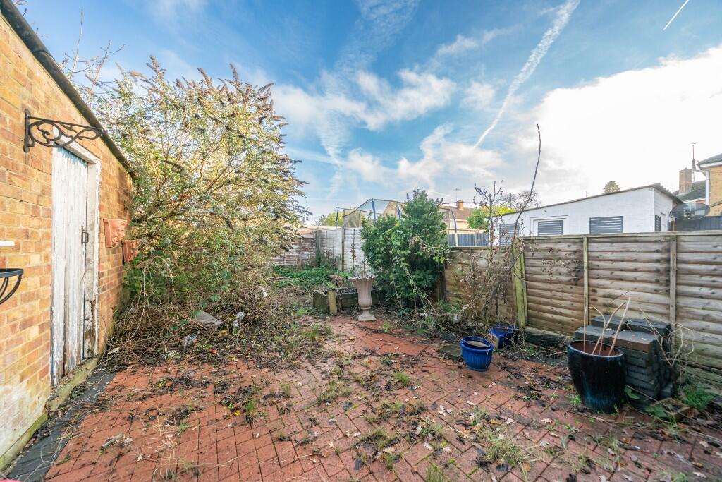 Longlands, Hemel Hempstead, Hertfordshire, HP2 4DF - View 4