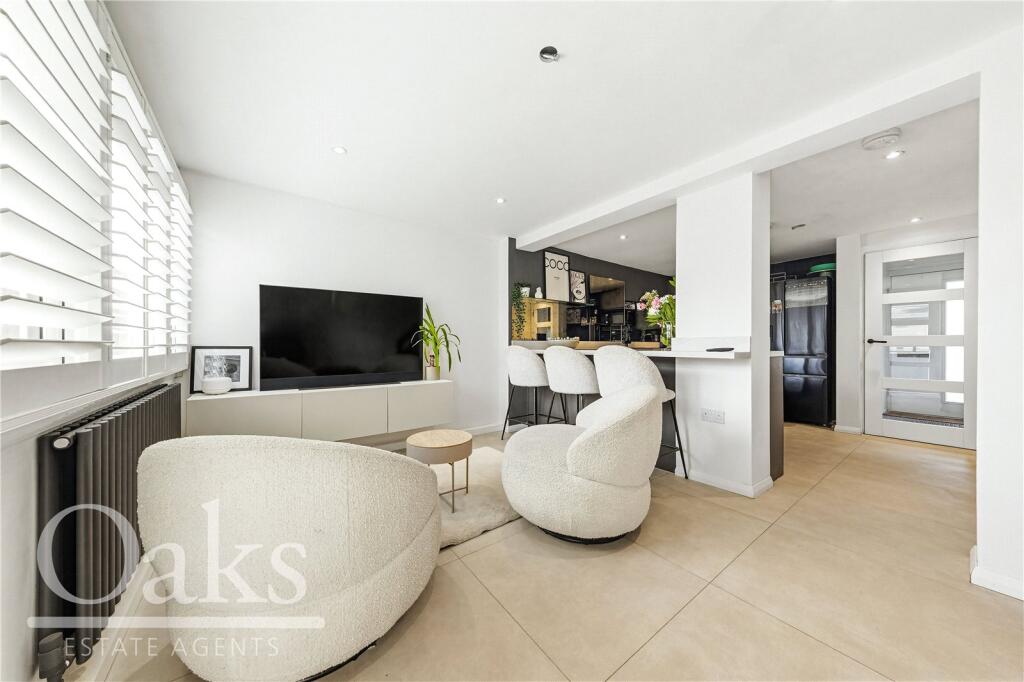 Main image of property: Stanthorpe Close, Stanthorpe Road