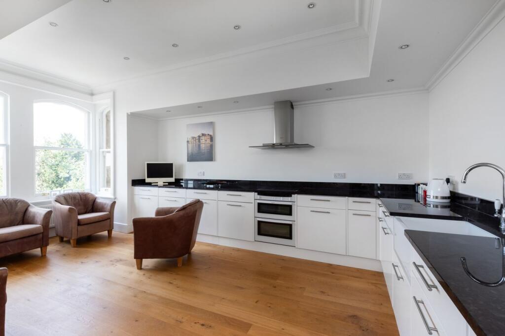 Apartment in Bath - View 5