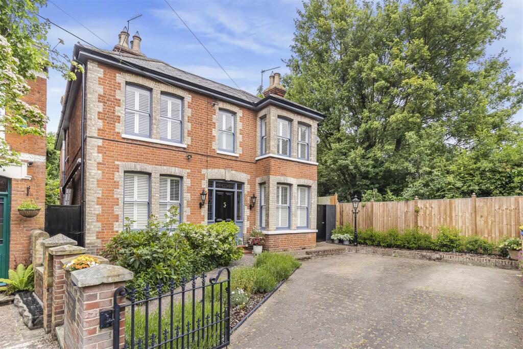 Main image of property: Broad Street, Haverhill