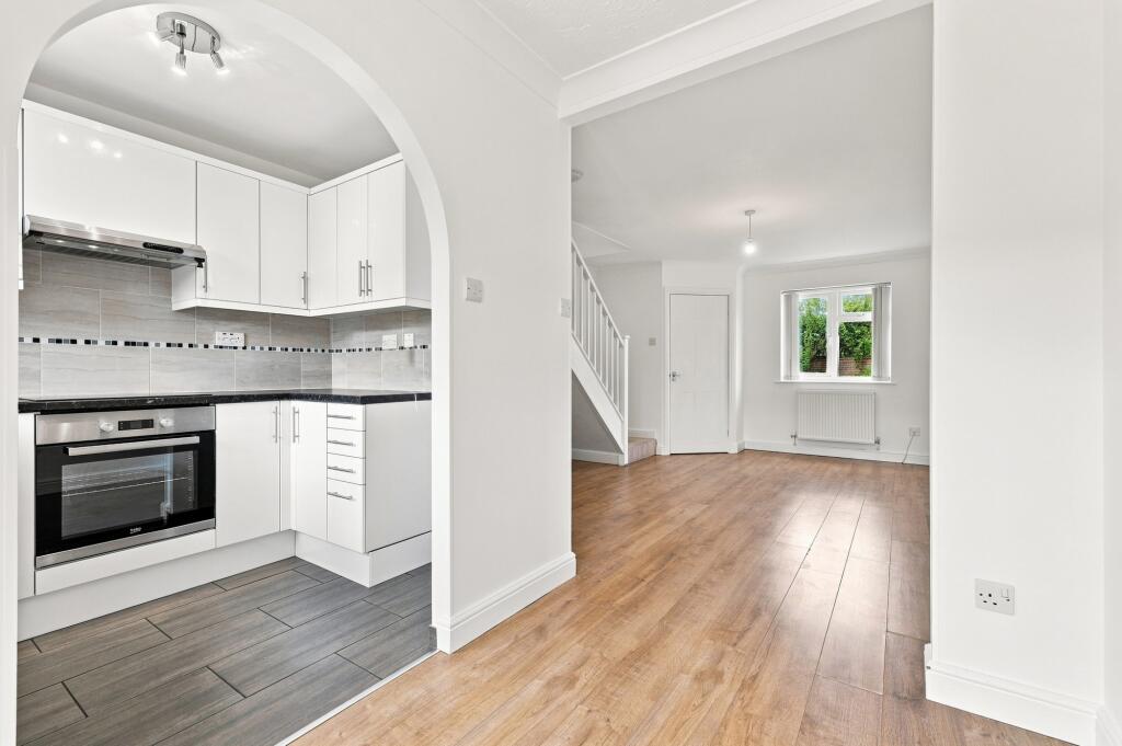 House in Grays, Chafford Hundred - View 5