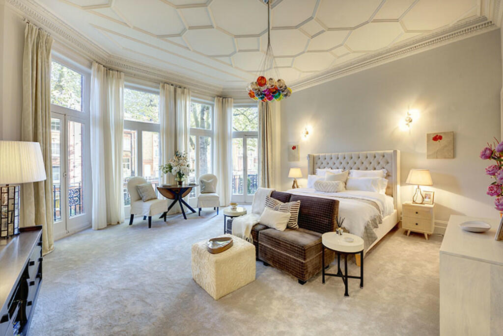Main image of property: Egerton Gardens, Knightsbridge SW3
