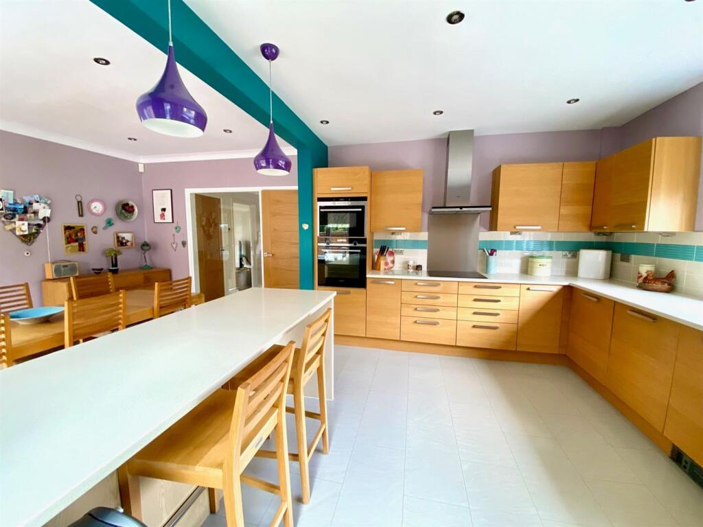 Mountnessing Road, Billericay photo 3