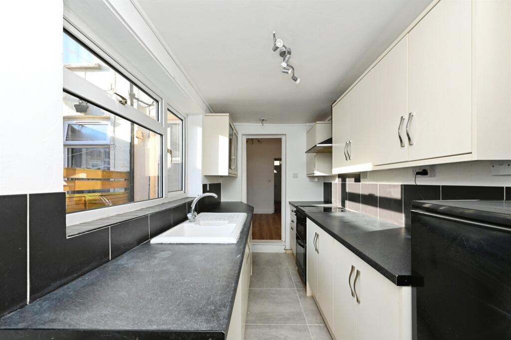 House in King's Lynn and West Norfolk, Norfolk - View 2