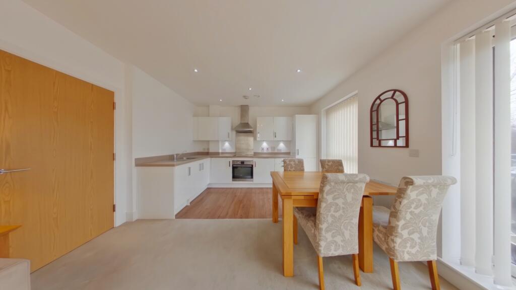 Apartment in Hemel Hempstead - View 5
