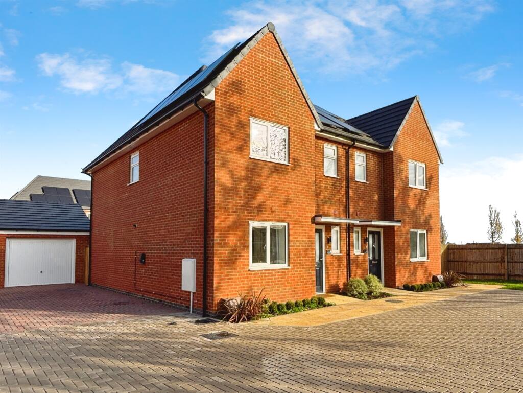 Main image of property: Clay Pit Close, Raunds, Wellingborough