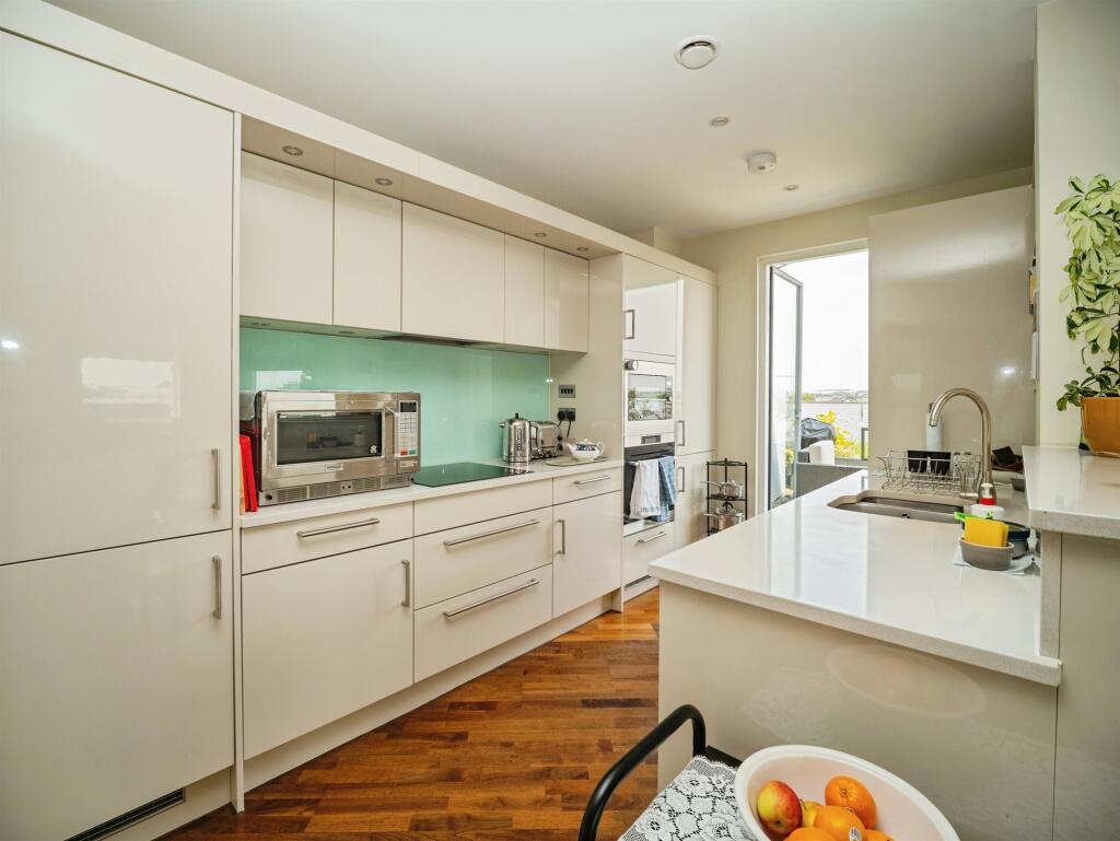 Apartment in Dorchester, Fordington, Dorset - View 5