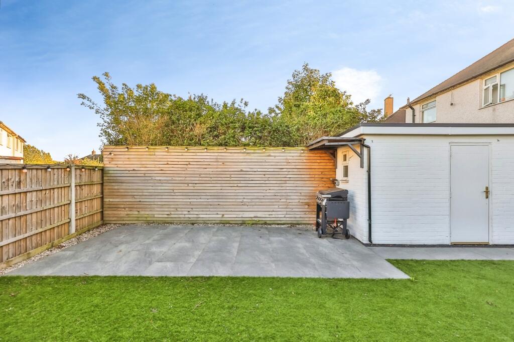 Woodsford Grove, Clifton, Nottingham, NG11 photo 4