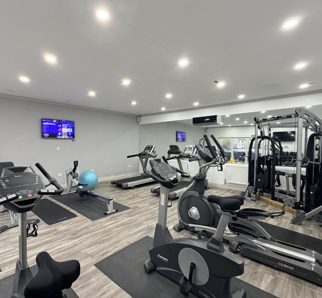 Brand New Prestige Residence, Alder Country Park, Bacton Road, North Walsham, Norfolk, NR28 0RA photo 2
