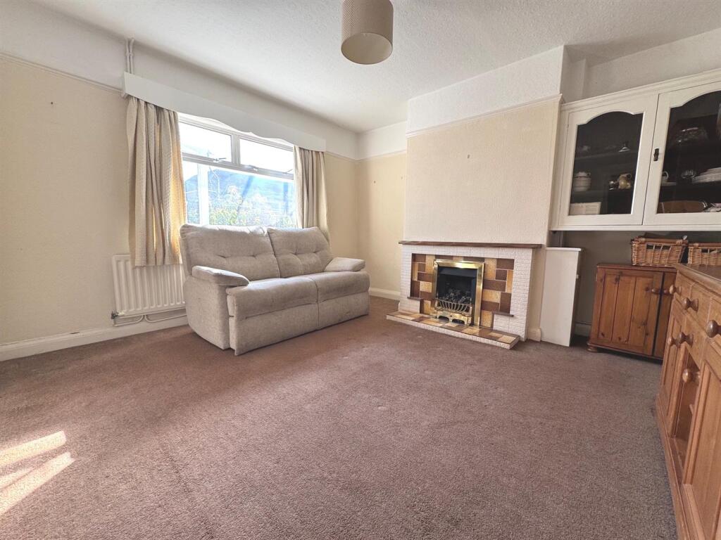 House in Stoke-on-Trent - View 5