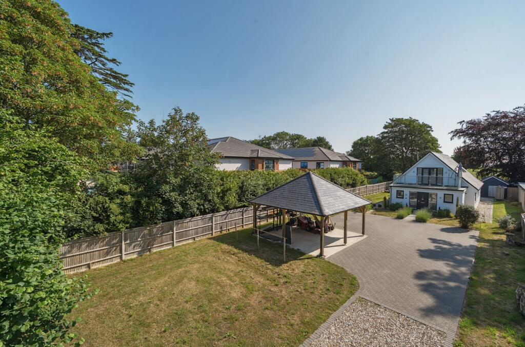 Main image of property: Shripney Road, Bognor Regis, PO22