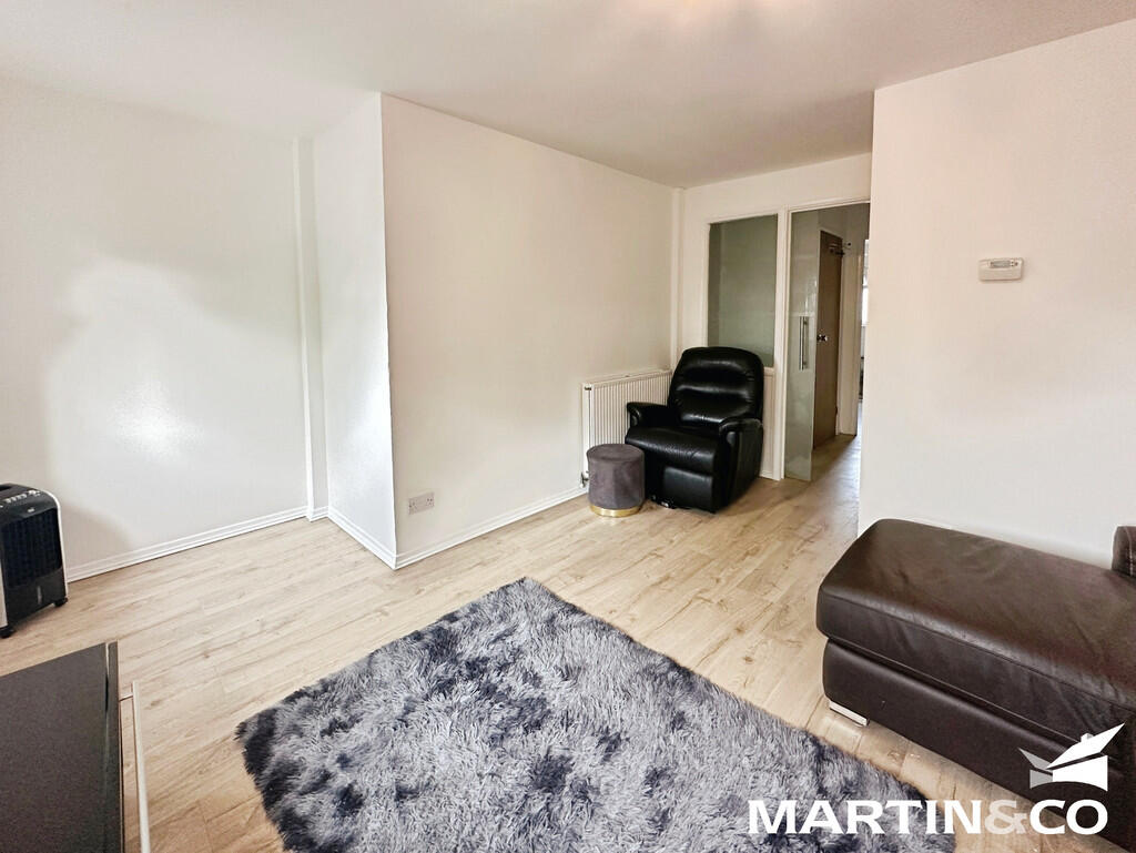 Apartment in Chelmsford - View 4