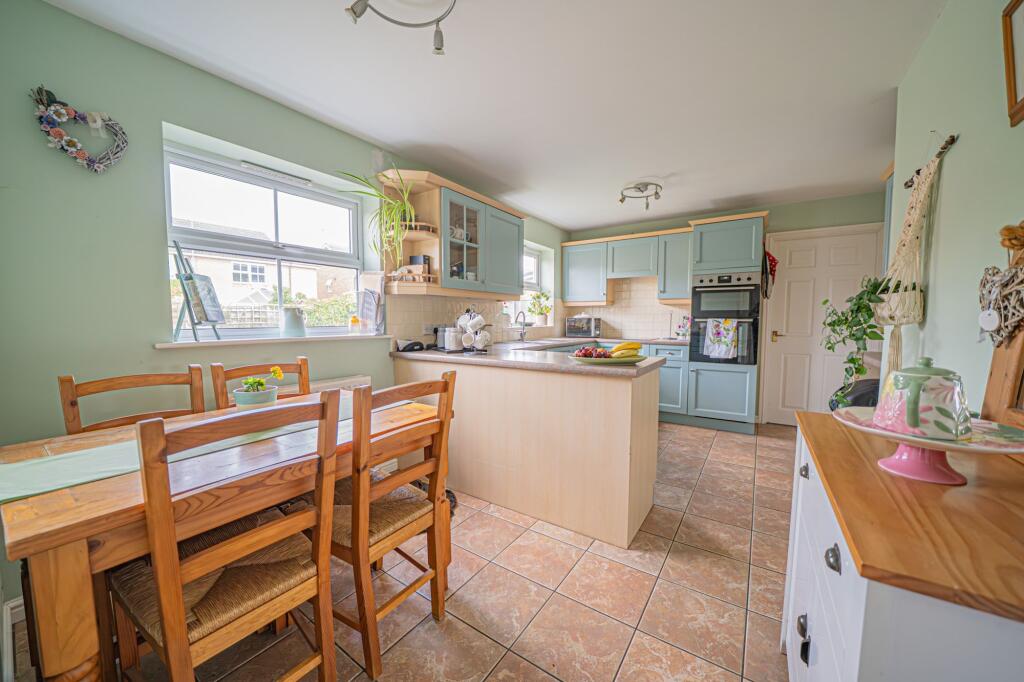 Pheasant Oak, Tile Hill, CV4 photo 4