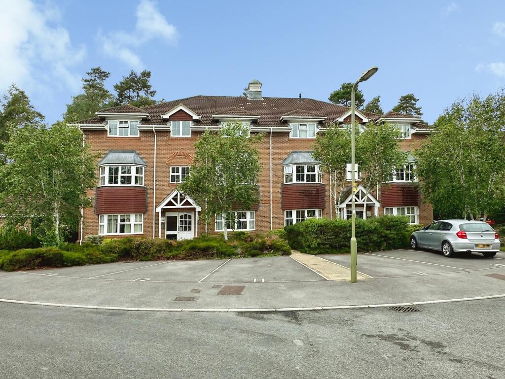 Main image of property: Marrow Meade, Fleet, Hampshire