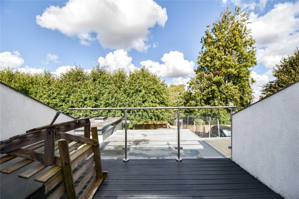 Apartment in Cambridge - More