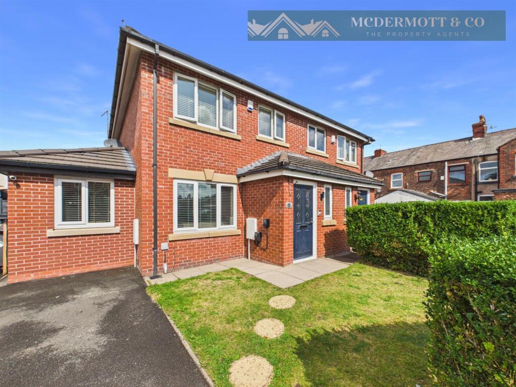 Emily Close, Failsworth