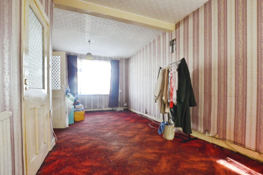 House in London - View 2