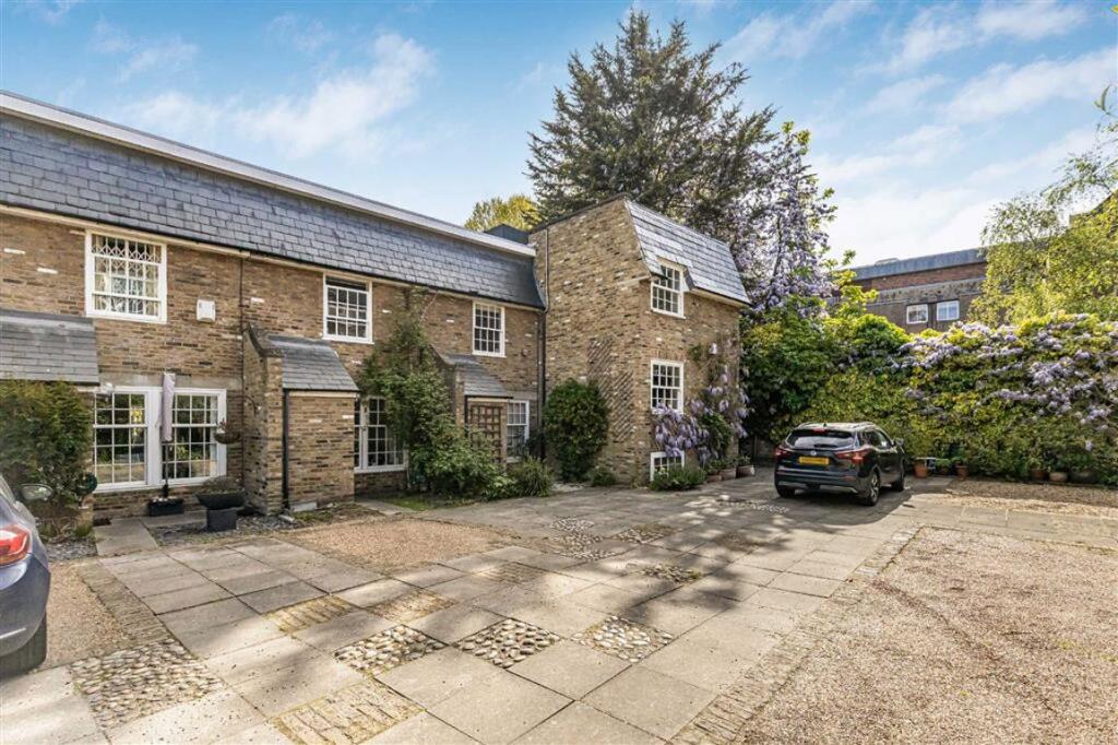 Main image of property: Roland Mews, Stepney Green