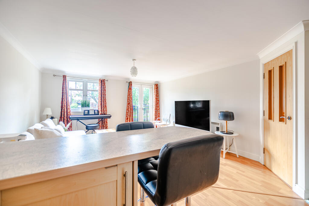 Apartment in Leeds, West Yorkshire - More
