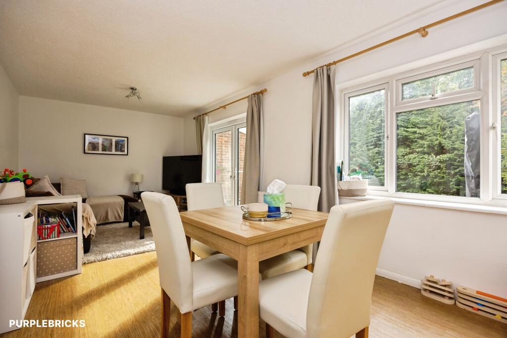 House in Guildford - View 3