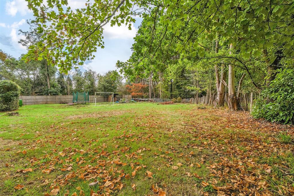 Bath Road, Kiln Green, Reading, Berkshire, RG10 - More