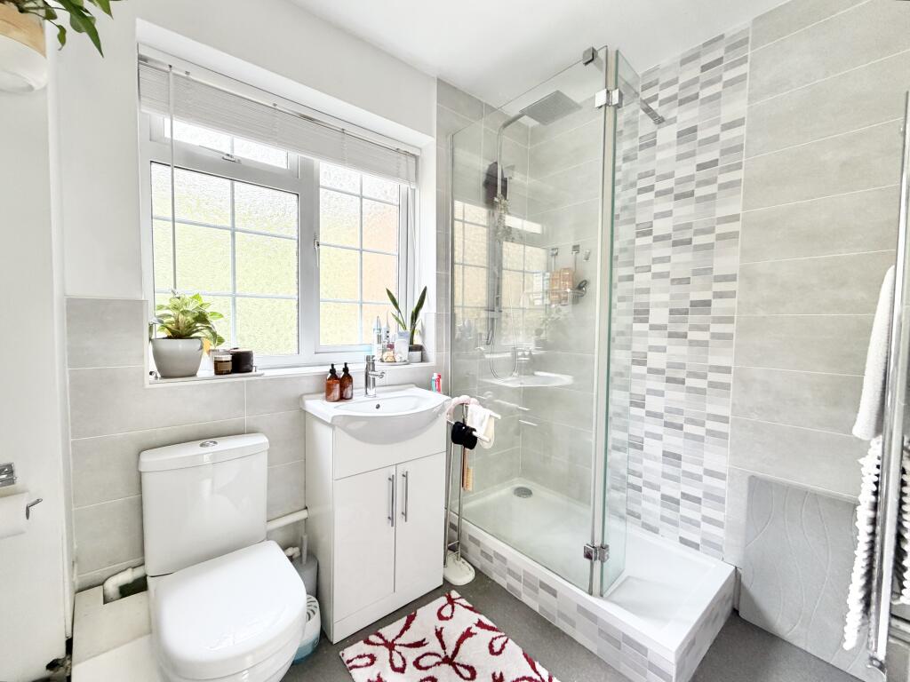 Apartment in Warrington - More