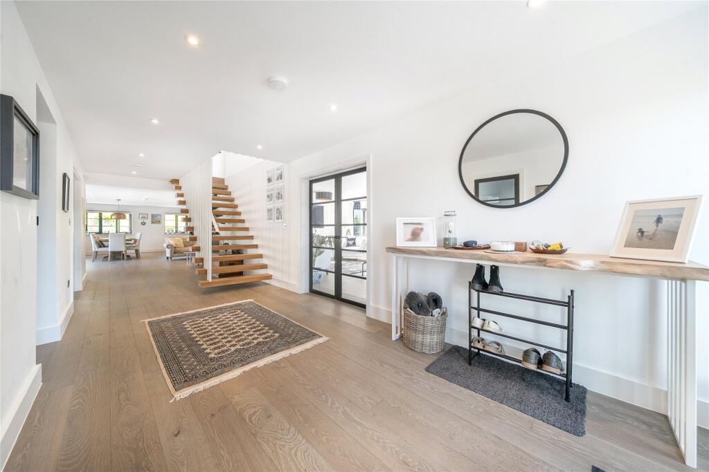 House in Bromley - View 5