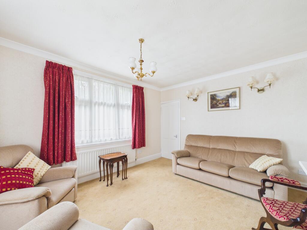 House in Derby, Mickleover - More