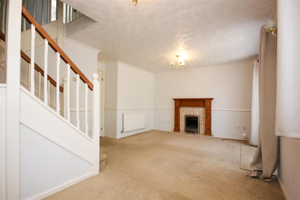 House in Higham Ferrers, North Northamptonshire - View 4