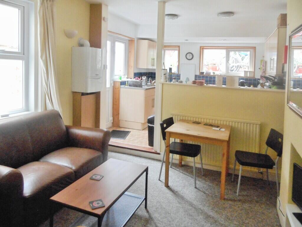House in Exeter - View 3