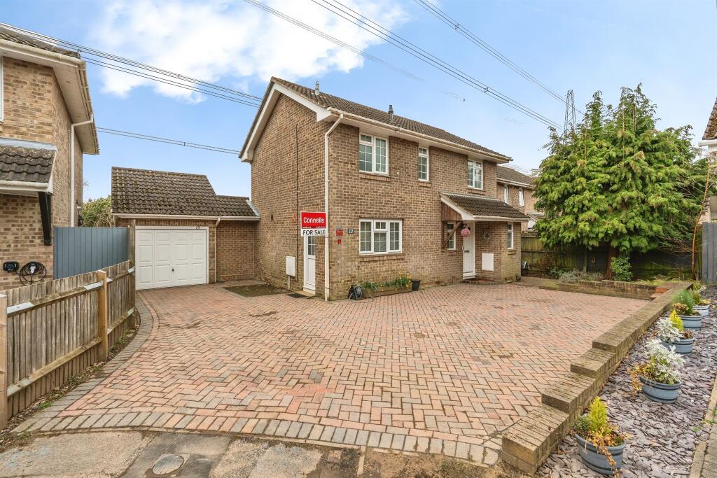 Main image of property: Broomhill Way, Eastleigh
