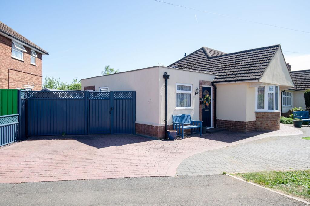 House in Wellingborough, Burrow's Bush - View 2