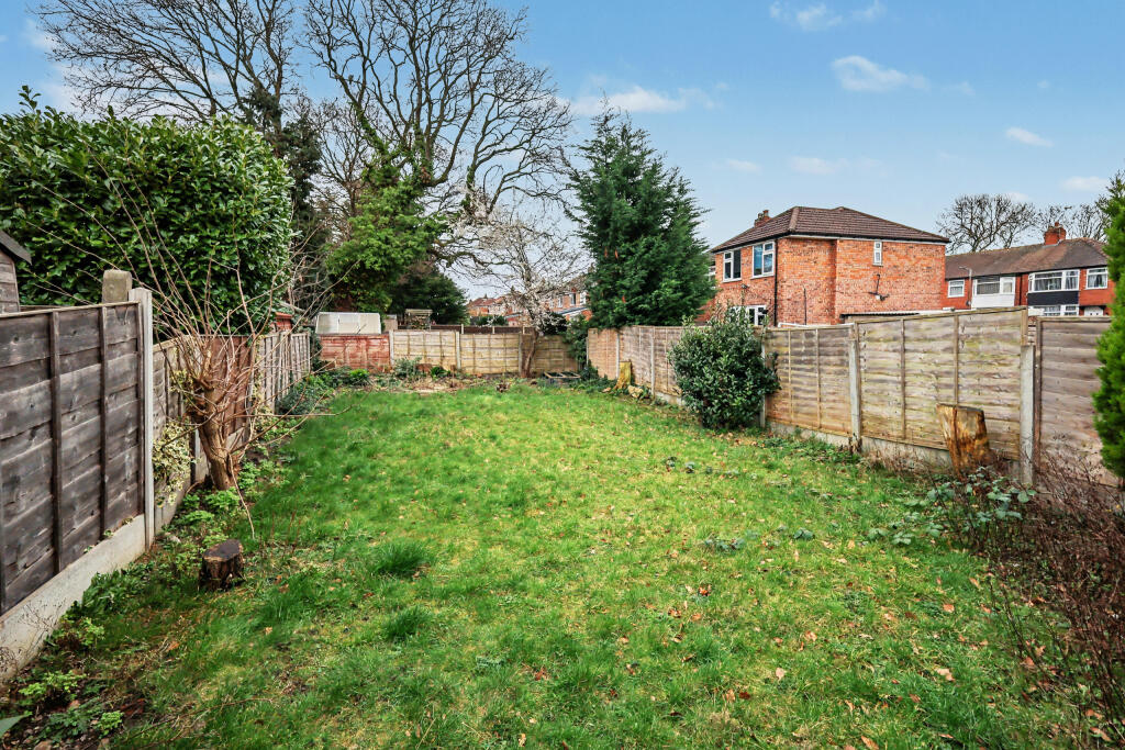 35 St. Davids Road, Cheadle, SK8 2HF photo 4