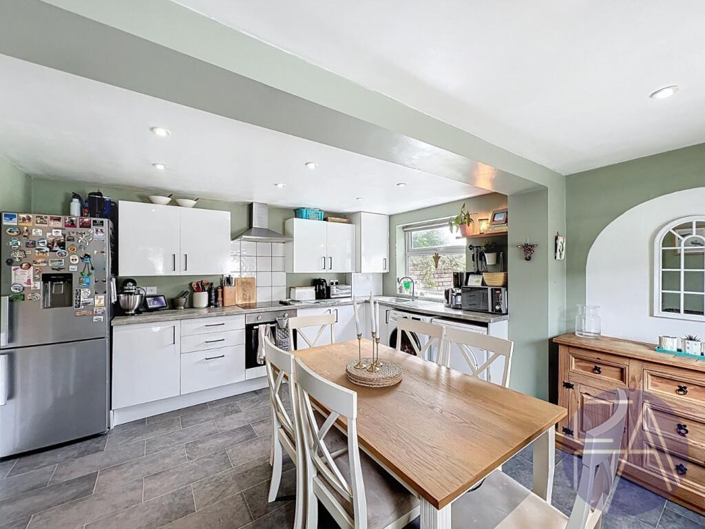 House in Sefton, Liverpool City Region - View 4