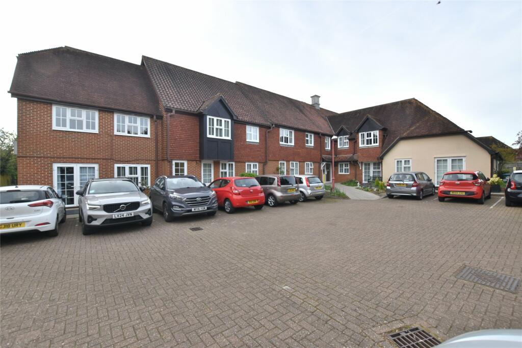 1-bed apartment on School Lane, Seal, Sevenoaks, Kent, TN15, £123,750