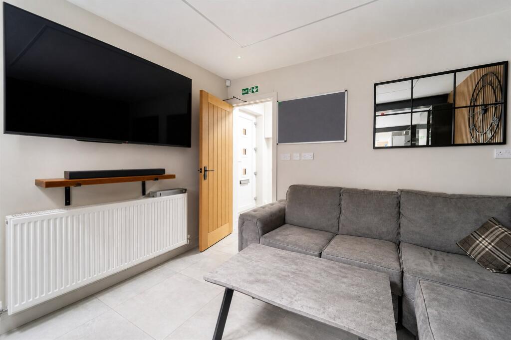 House in Birmingham - View 5