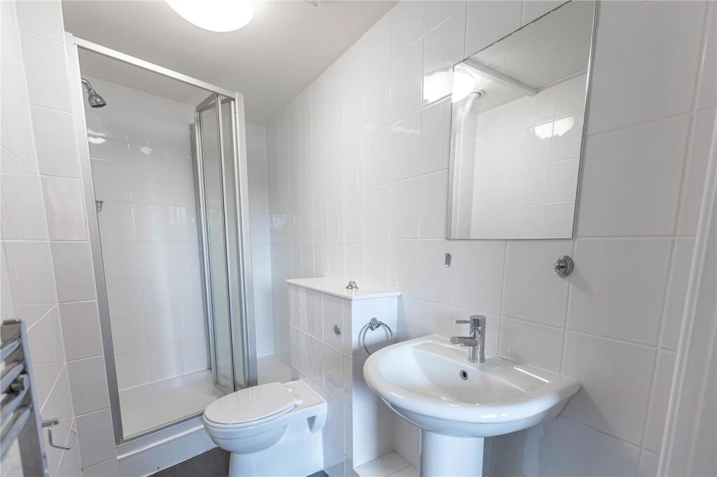 Apartment in Bristol - View 4