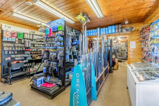 Westwood Lakes (Boston)-73