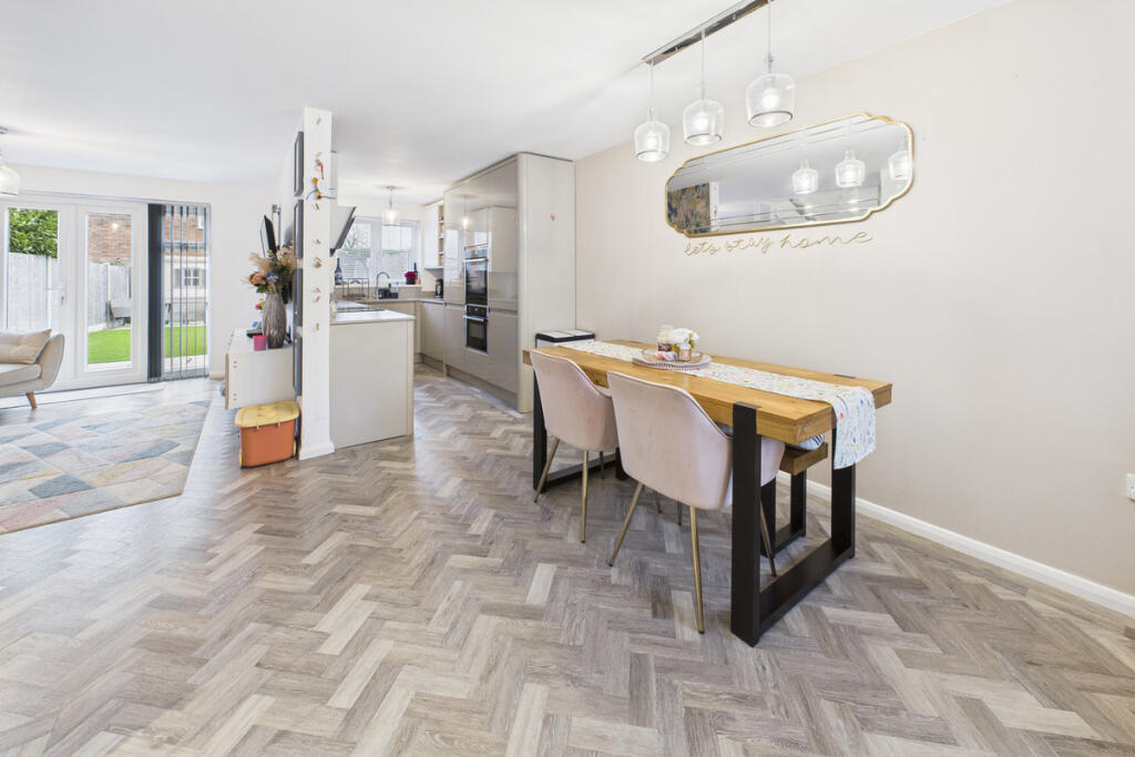 House in Dacorum, Woodhall Farm - View 3