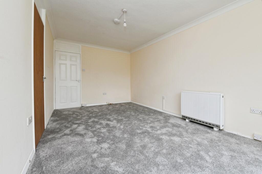Apartment in Chelmsford, Springfield - More