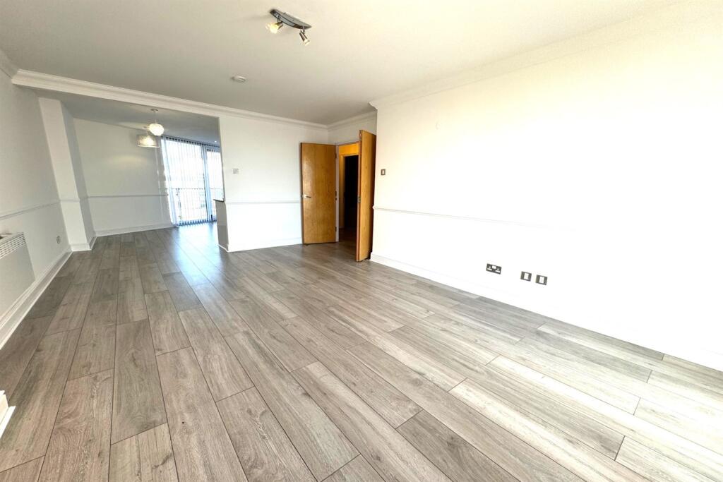 Apartment in London - View 4