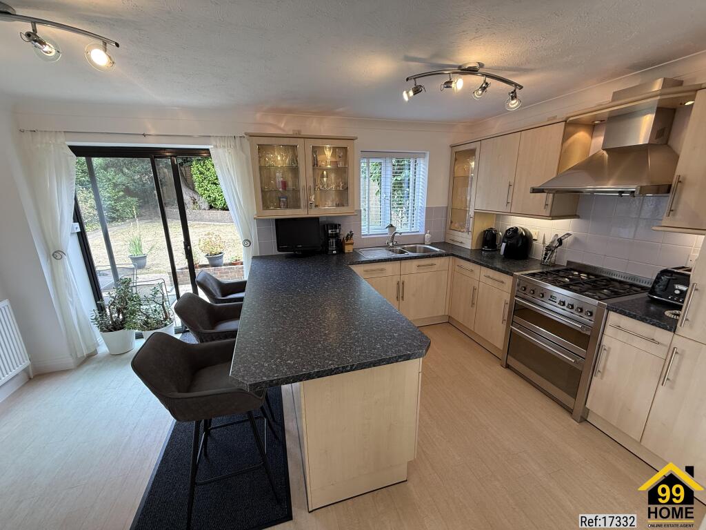 House in Tonbridge - More