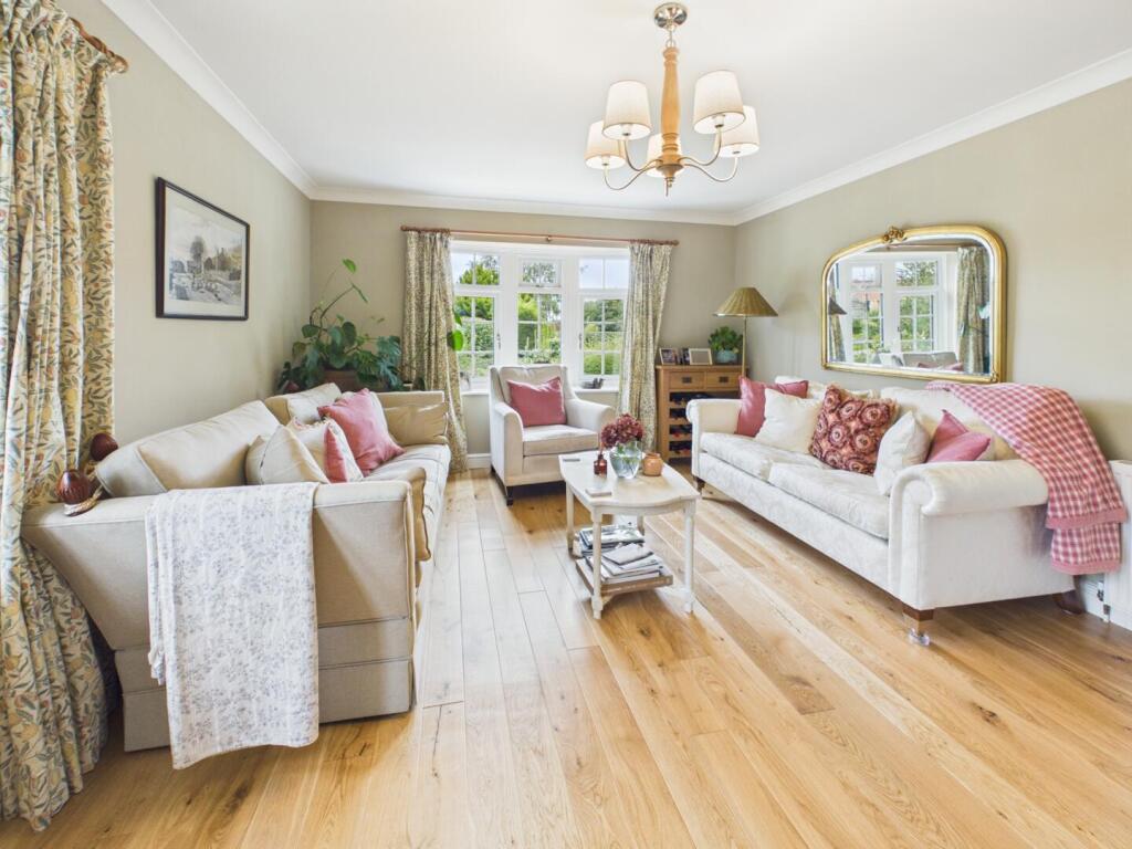 House in East Lindsey, Tetford - More